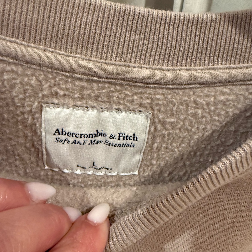Abercrombie & Fitch Oversized Sweatshirt - Picture 2 of 3